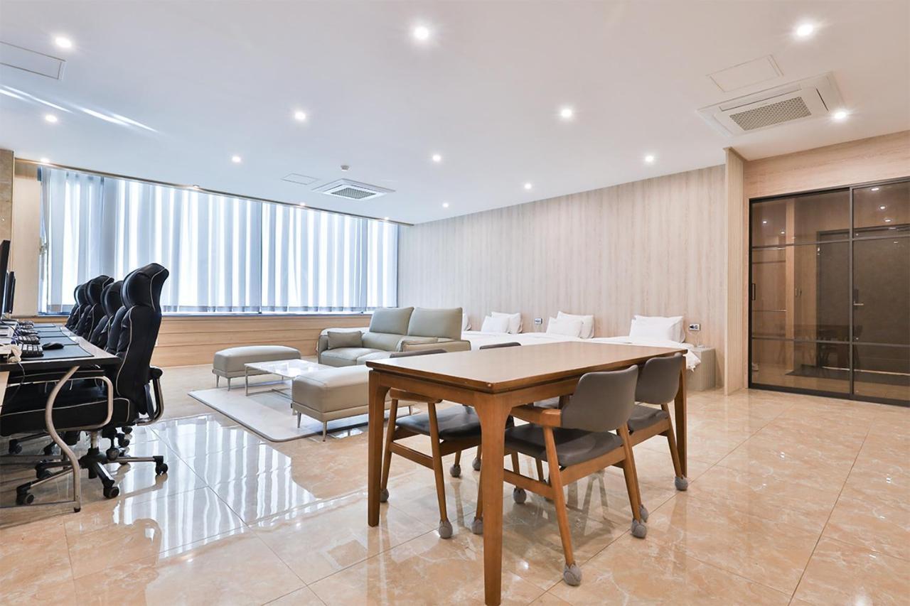 Seomyeon Ib Hotel بوسان المظهر الخارجي الصورة