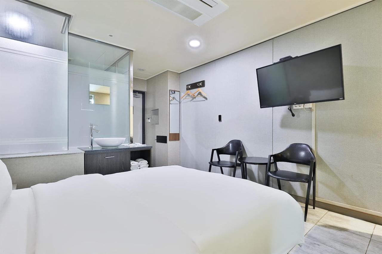 Seomyeon Ib Hotel بوسان المظهر الخارجي الصورة
