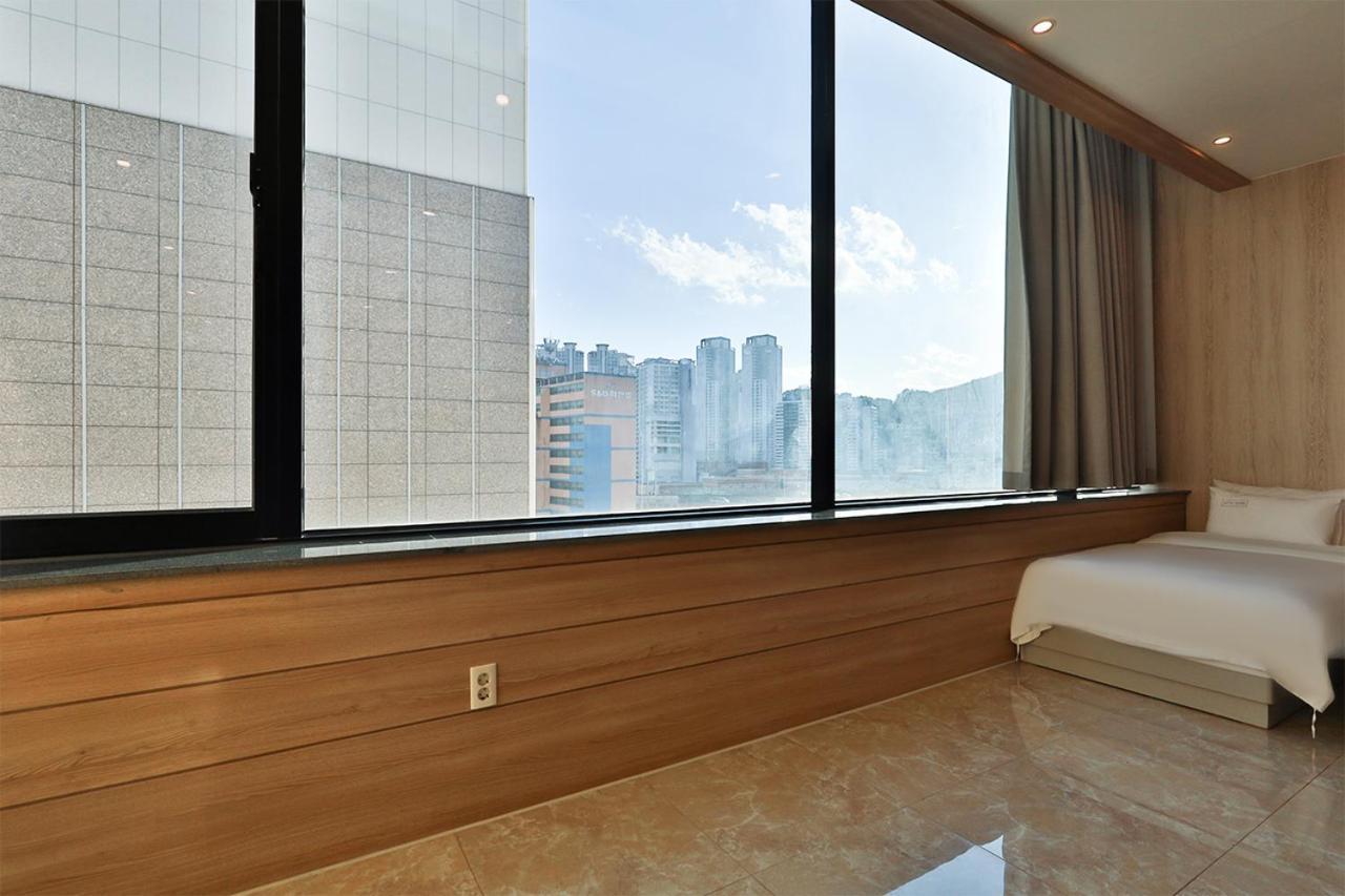 Seomyeon Ib Hotel بوسان المظهر الخارجي الصورة